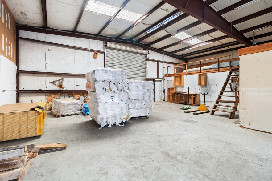 More Photos Of 7031 State Highway 75 S, Huntsville Manufacturing For Sale