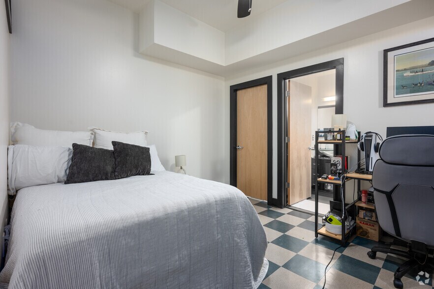 More Photos Of 50 W 4th St, Winston-Salem Apartments For Lease