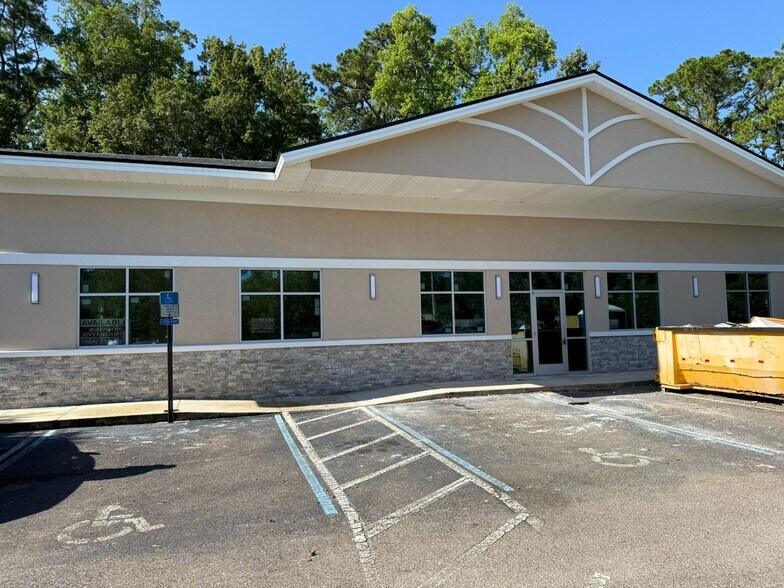 More Photos Of 2416 Dunn Ave, Jacksonville Medical For Lease