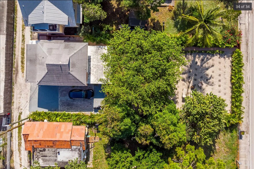 More Photos Of 326 S Federal Hwy, Lake Worth Specialty For Sale