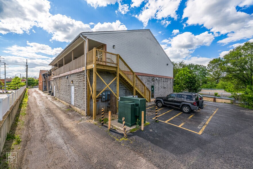 More Photos Of 1187 N Farnsworth Ave, Aurora Storefront Retail Residential For Lease