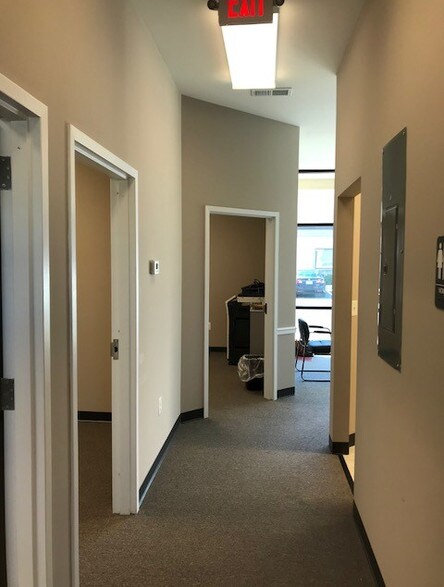 More Photos Of 4520 Plank Rd, Fredericksburg Medical For Lease