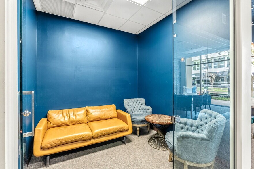 More Photos Of 101 S Eola Dr, Orlando Apartments For Sale