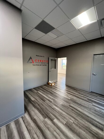 More Photos Of 11530 Stephens Rd, Warren Warehouse For Lease