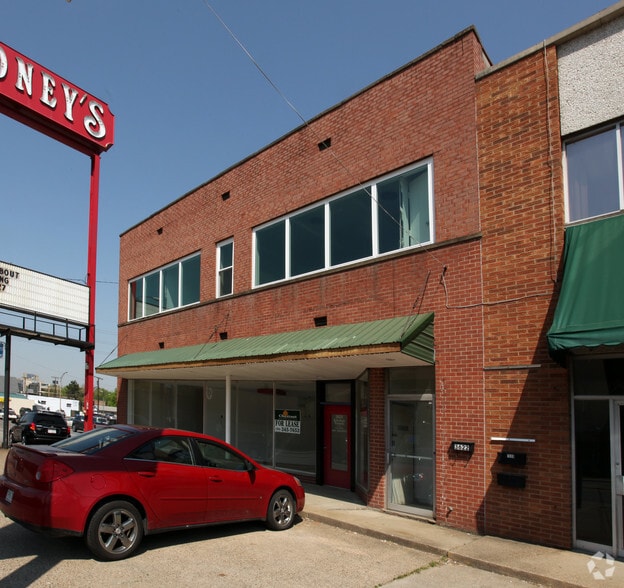 More Photos Of 3622 Maccorkle Ave, Charleston Storefront Retail Office For Sale