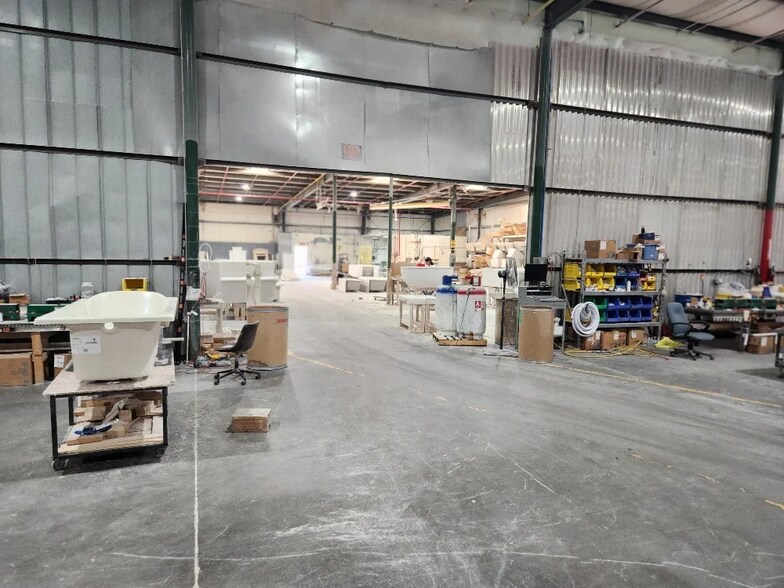 More Photos Of 10700 John Price Rd, Charlotte Warehouse For Lease