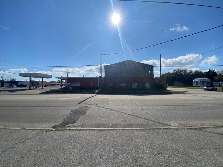 More Photos Of 6050 39th St, Groves Storefront Retail Office For Sale