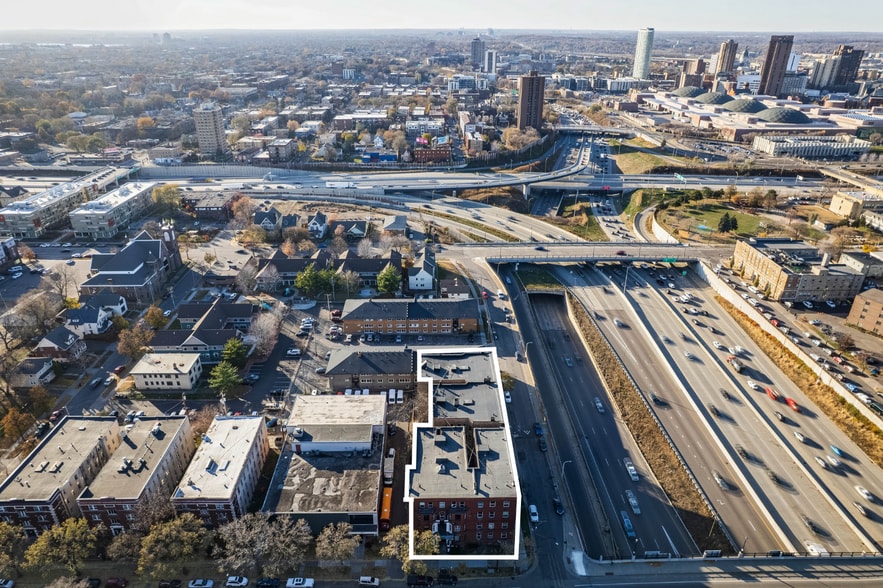 More Photos Of 1800 Park Ave, Minneapolis Apartments For Sale