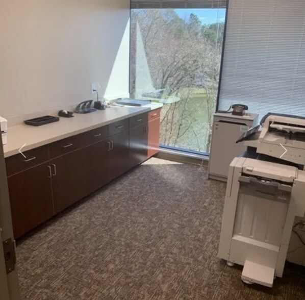 More Photos Of 1500 Perimeter Pky, Huntsville Office For Lease