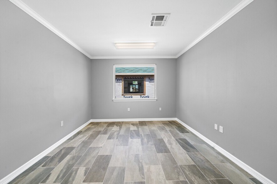 More Photos Of 2743 Smith Ranch Rd, Pearland Loft Creative Space For Sale