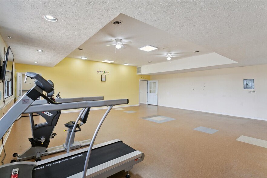 More Photos Of 1721 N King St, Hampton Daycare Center For Sale