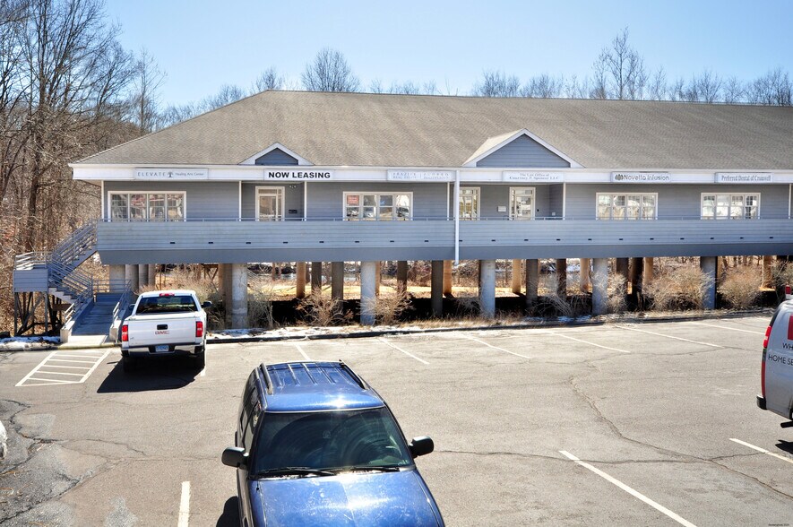 More Photos Of 75 Berlin Rd, Cromwell Medical For Lease