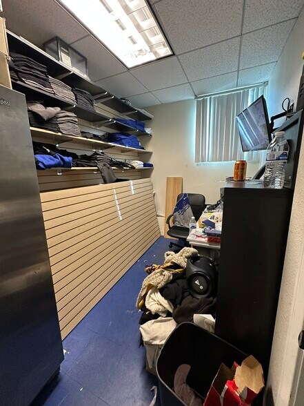 More Photos Of 4620-4620 1/2 E 3rd St, Los Angeles Storefront Retail Office For Sale