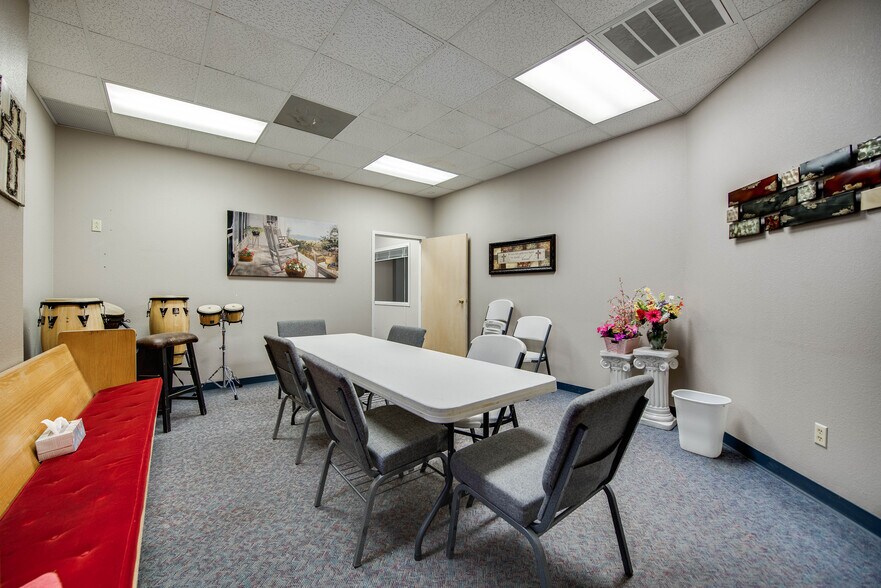 More Photos Of 2110 E 10th St, Odessa Specialty For Sale