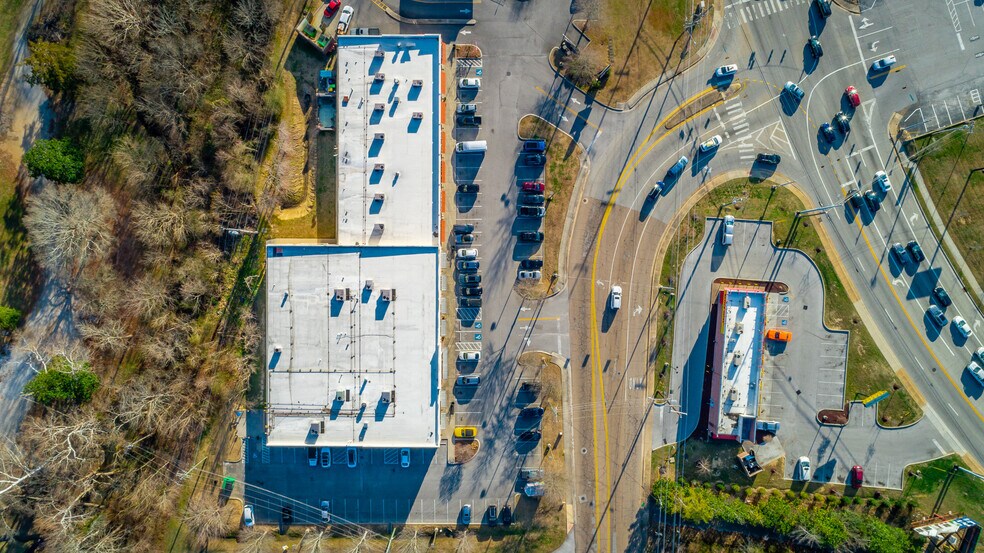 More Photos Of 1414 Jenkins Rd, Chattanooga Storefront For Lease