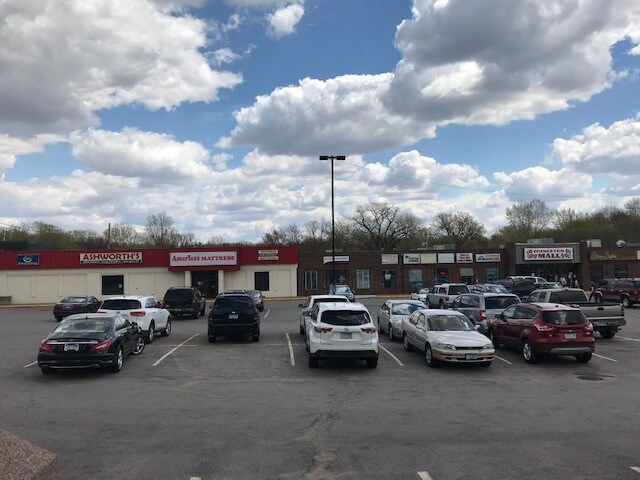 More Photos Of 110-114 S Rum River Dr, Princeton General Retail For Lease