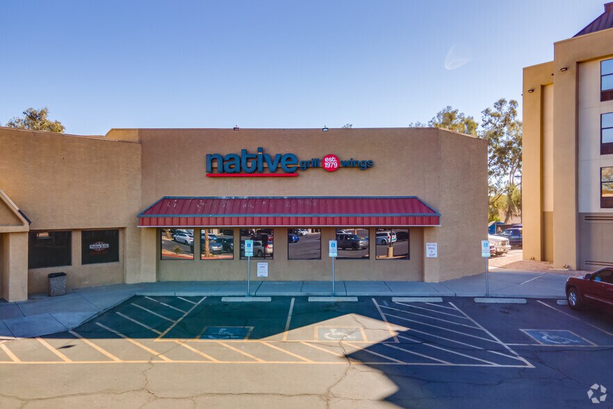 More Photos Of 1555 S Gilbert Rd, Mesa Storefront Retail Office For Lease