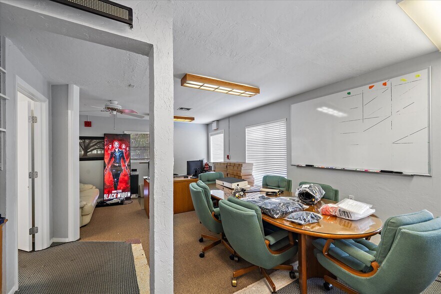 More Photos Of 4242 McIntosh Ln, Sarasota Storefront Retail Office For Sale