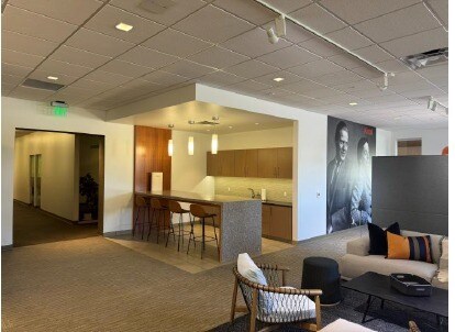 More Photos Of 1535 S 101st St, West Allis Manufacturing For Lease