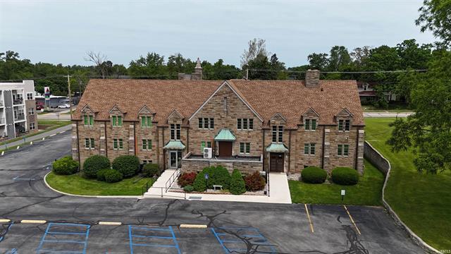 More Photos Of 832 E Center St, Warsaw Religious Facility For Sale