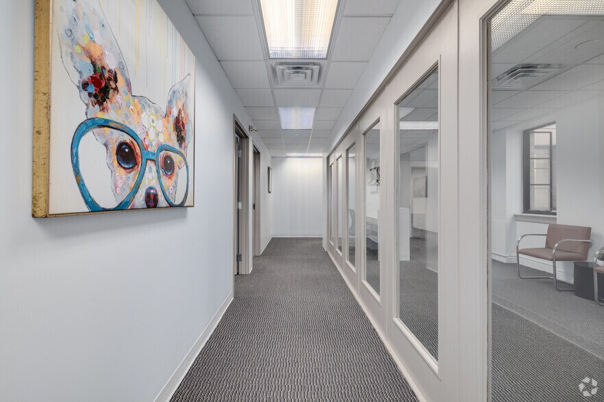 More Photos Of 1435-1441 Walnut St, Philadelphia Office For Lease