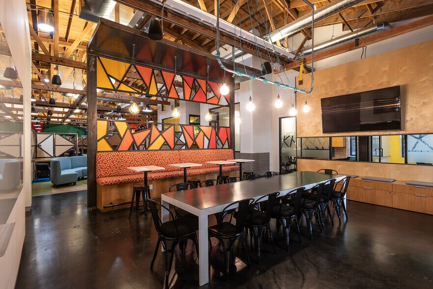 More Photos Of 521 S 3rd St, Phoenix Office For Lease