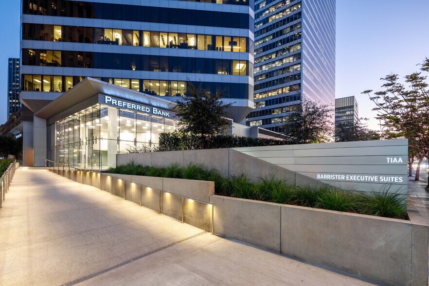 More Photos Of 1801 Century Park E, Los Angeles Office For Lease