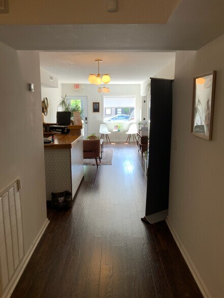 More Photos Of 1601 Riverside Dr, Nashville Storefront For Lease