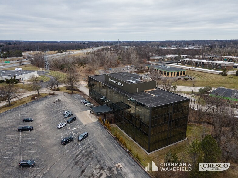 Primary Photo Of 16600 Sprague Rd, Middleburg Heights Office For Lease