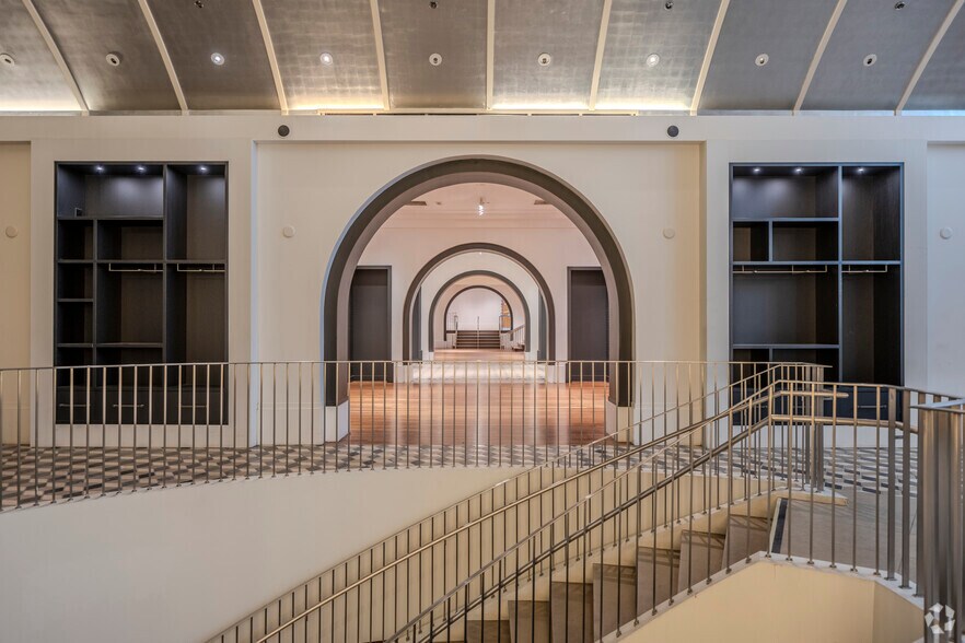 More Photos Of 256 Grant Ave, San Francisco Office For Lease