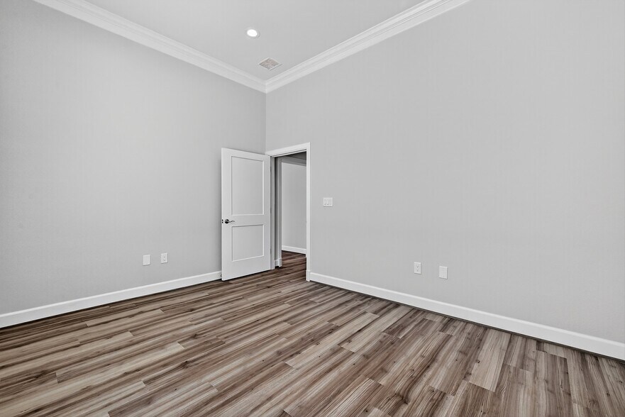 More Photos Of 7884 Preston Rd, Frisco Medical For Lease