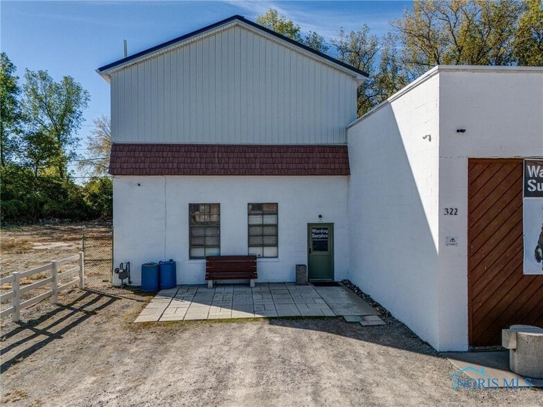 More Photos Of 322 Illinois Ave, Maumee Warehouse For Sale