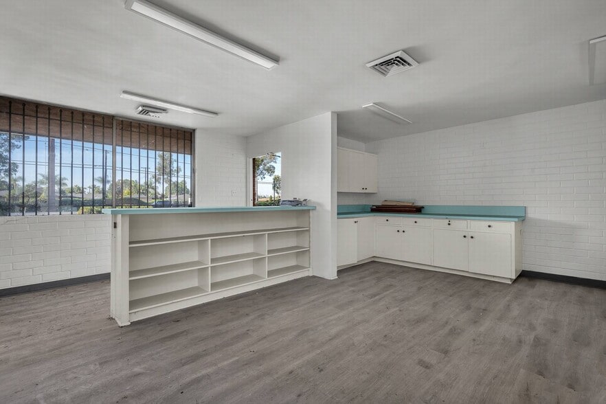 More Photos Of 7707 Florence Ave, Downey Religious Facility For Sale