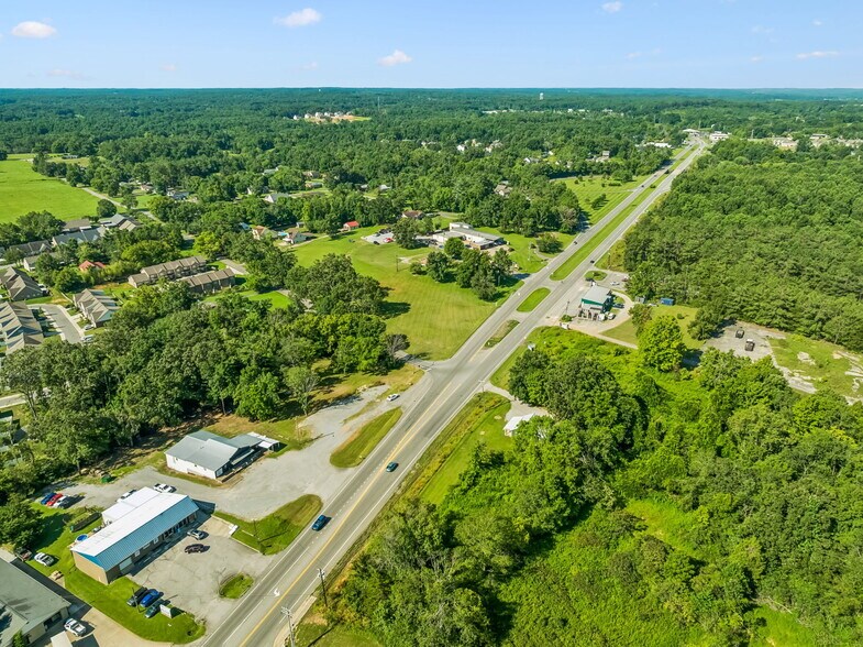 More Photos Of 1861 Fairview Blvd, Fairview Flex For Lease