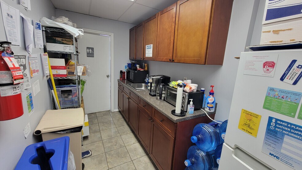 More Photos Of 172-12 Linden Blvd, Saint Albans Storefront Retail Residential For Sale