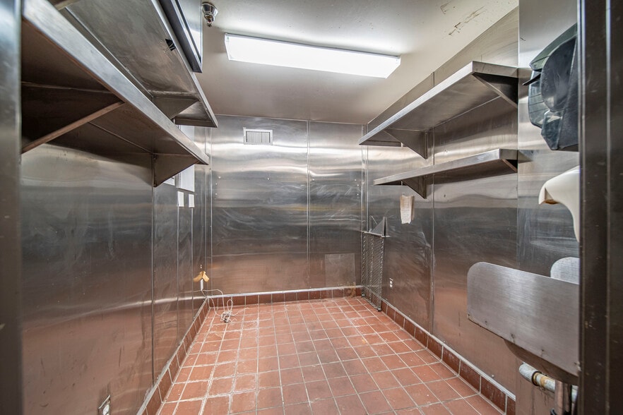 More Photos Of 580 N Atlantic Blvd, Monterey Park Apartments For Lease