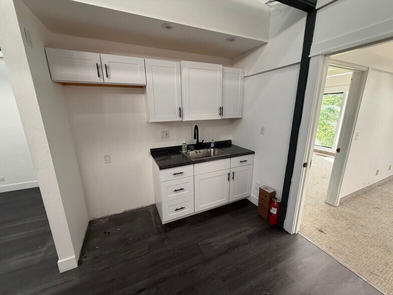 More Photos Of 4885 S 900 E, Salt Lake City Office For Sale