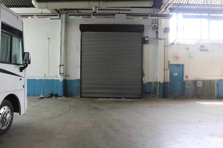 More Photos Of 700 Nepperhan Ave, Yonkers Warehouse For Sale