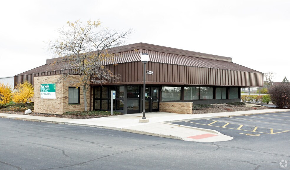 More Photos Of 515 W Roosevelt Rd, Lombard Unknown For Lease