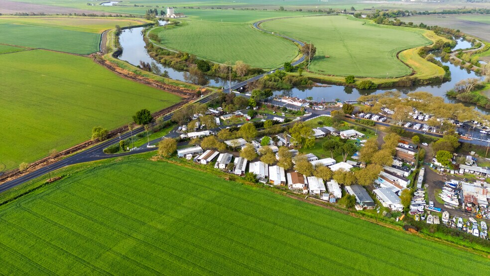 More Photos Of 13955 W Walnut Grove Rd, Walnut Grove Manufactured Housing Mobile Home Park For Sale