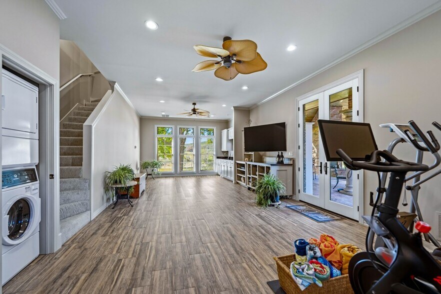 More Photos Of 2409 Commerce st, San Saba Land For Sale