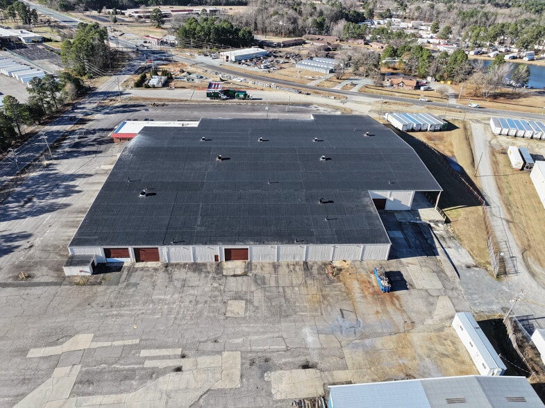 More Photos Of 2509 Cox Mill Rd, Sanford Manufacturing For Lease