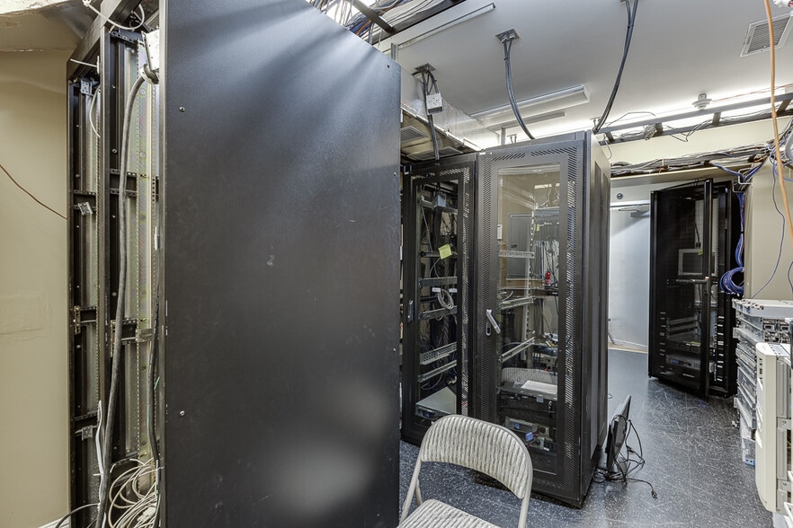 More Photos Of 743 Church St, Buford Industrial For Sale