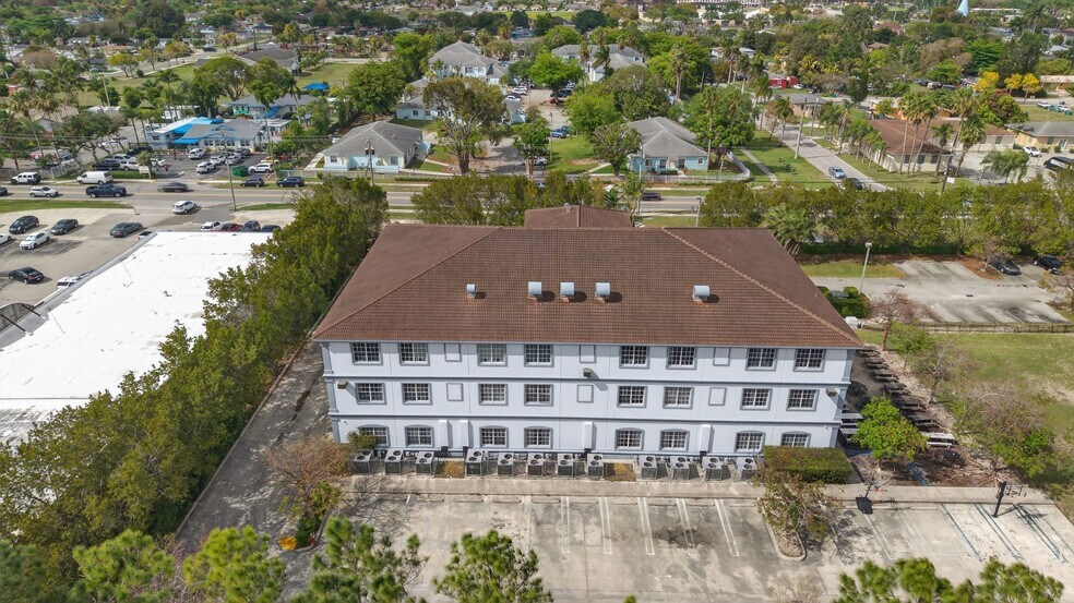 More Photos Of 713 W Palm Dr, Florida City Schools For Sale