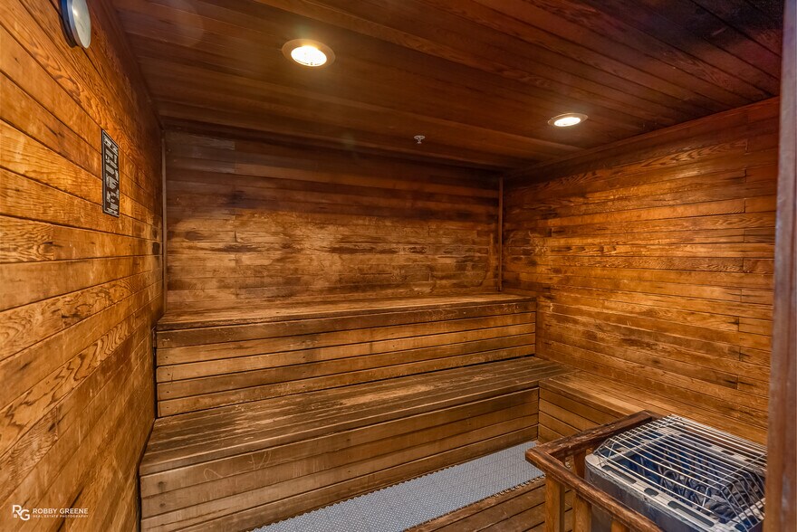 More Photos Of 9425 Healthplex Dr, Shreveport General Retail For Sale