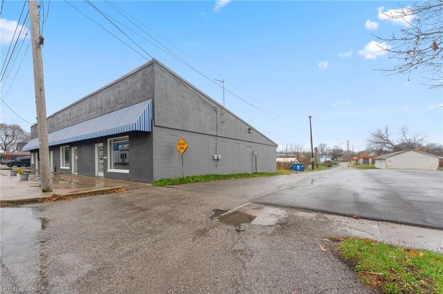 More Photos Of 111-119 Jennings Ave, Salem Storefront For Lease