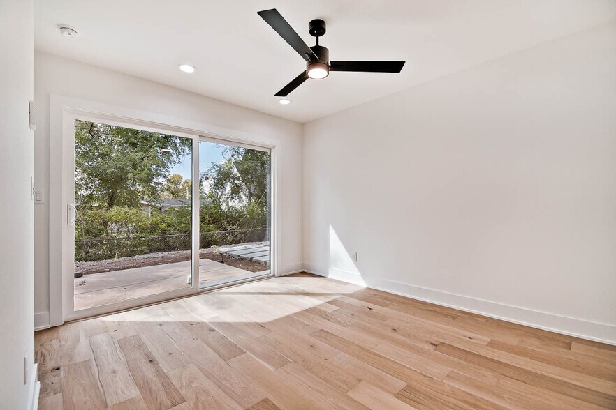 More Photos Of 204 9th St, Bentonville Apartments For Sale