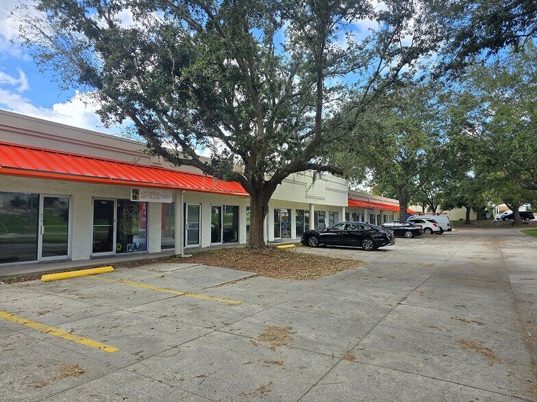 More Photos Of 510 Douglas Ave, Altamonte Springs Self Storage For Lease