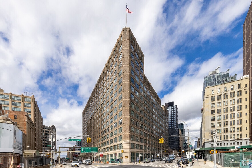 Primary Photo Of 75 Varick St, New York Office For Lease