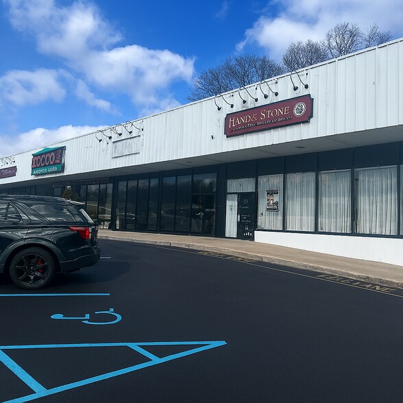 More Photos Of 170-172 S Main St, New City General Retail For Lease